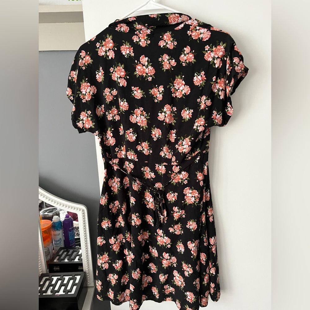 Hot topic dress with flowers